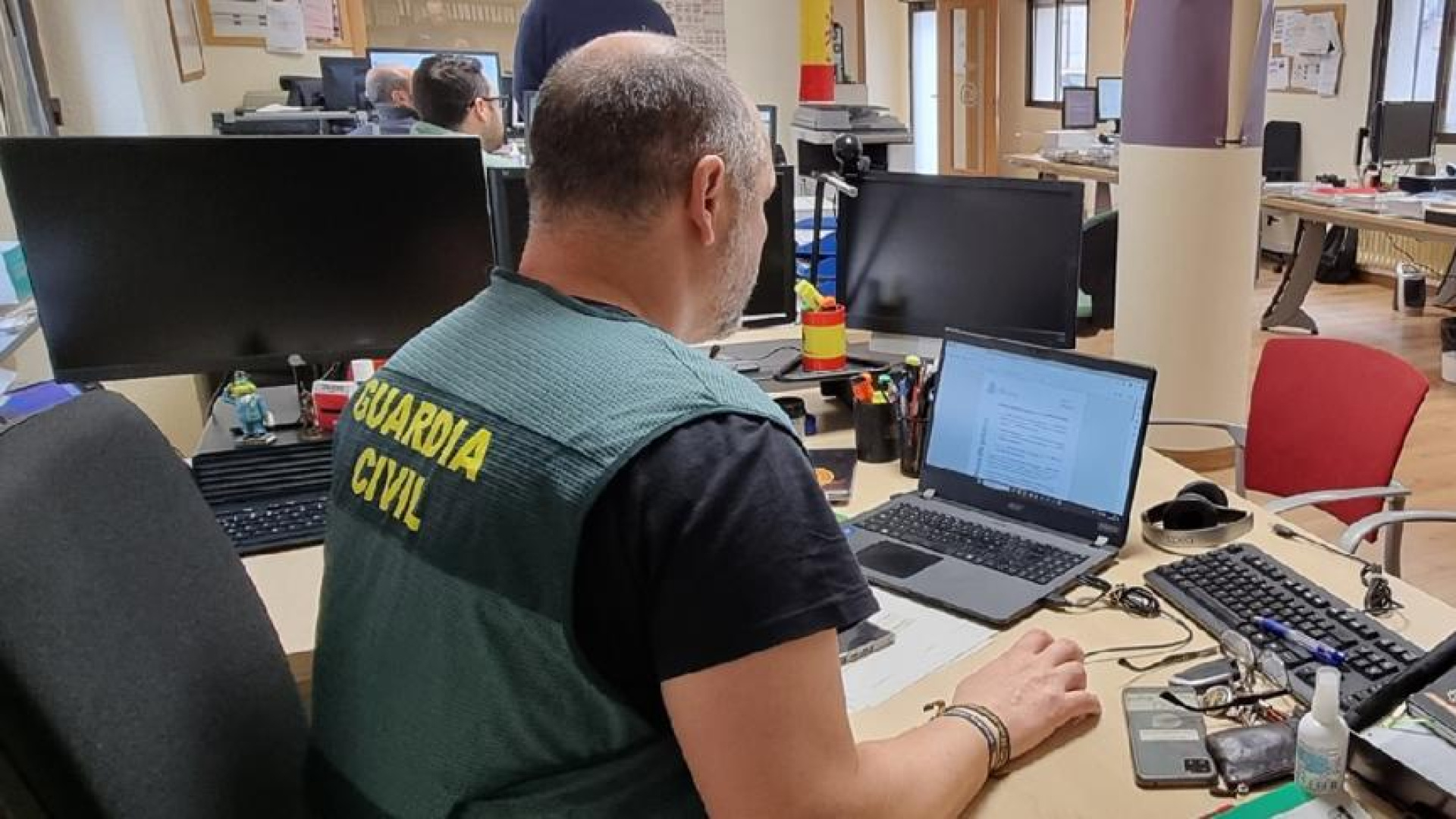 Estafan 22.000 euros a un vecino de 53 años de Celanova (Ourense) como víctima de la 
