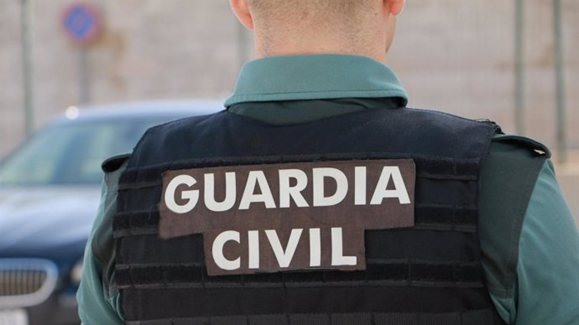 Un hombre armado con un cuchillo se atrinchera en una vivienda de Villanueva del Fresno con sus padres dentro