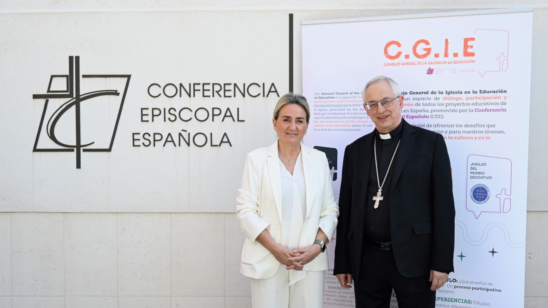 La Conferencia Episcopal y el Ministerio de Educación abren vías de diálogo con la 