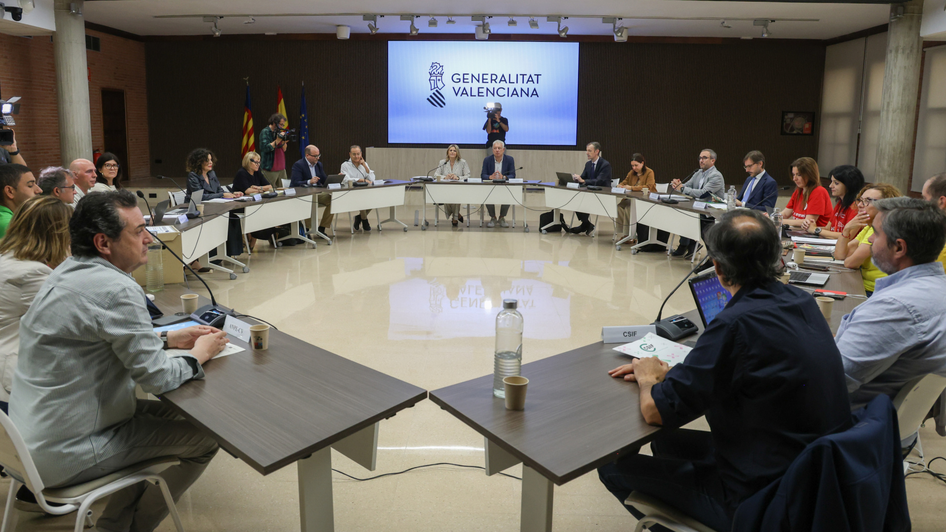 La educación valenciana se enquista: los sindicatos mantienen la huelga tras rechazar la oferta de Educación