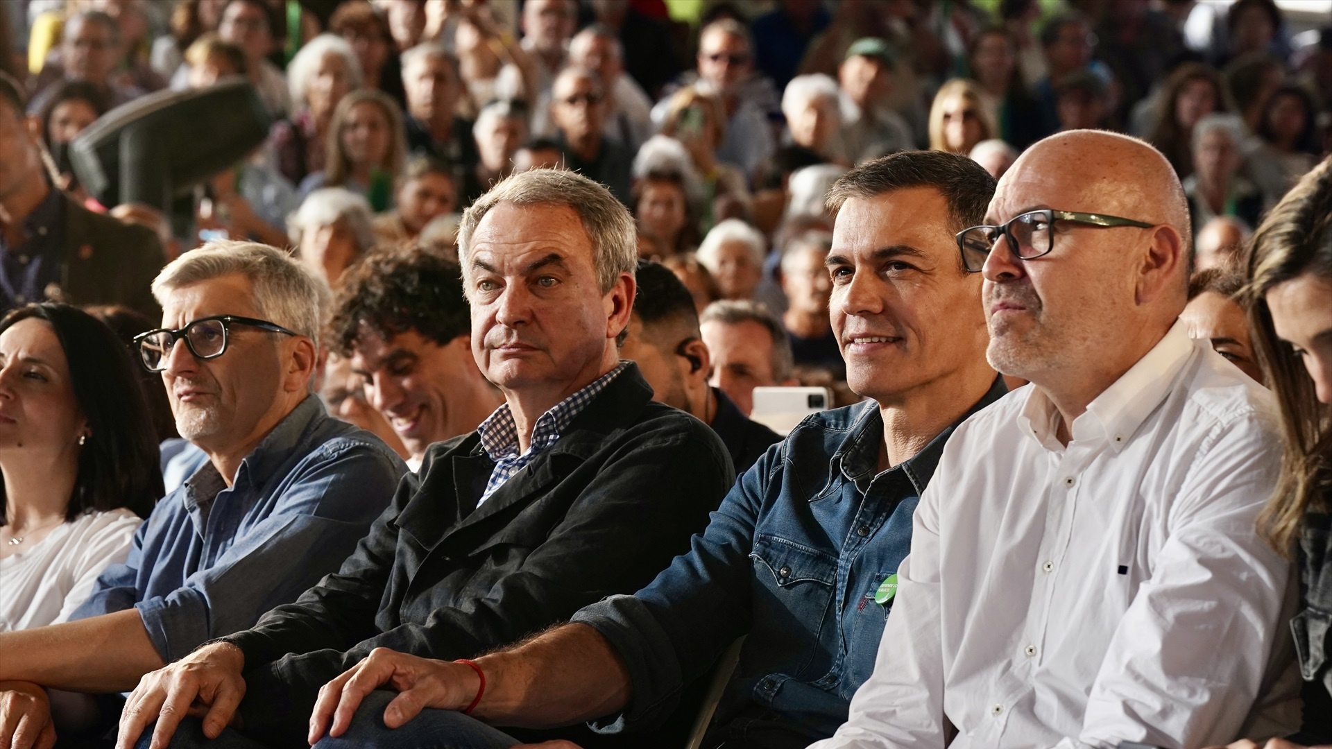 El PSOE aventaja en 11,3 puntos al PP en estimación de voto en un CIS hecho justo antes de la imputación del expresidente Zapatero
