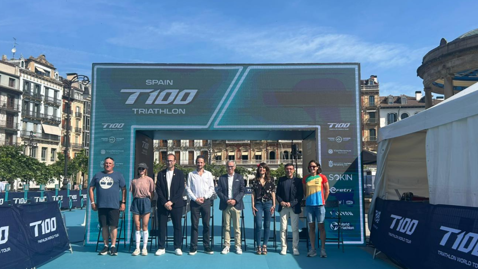 Pamplona se convierte en el epicentro mundial del triatlón con la T100