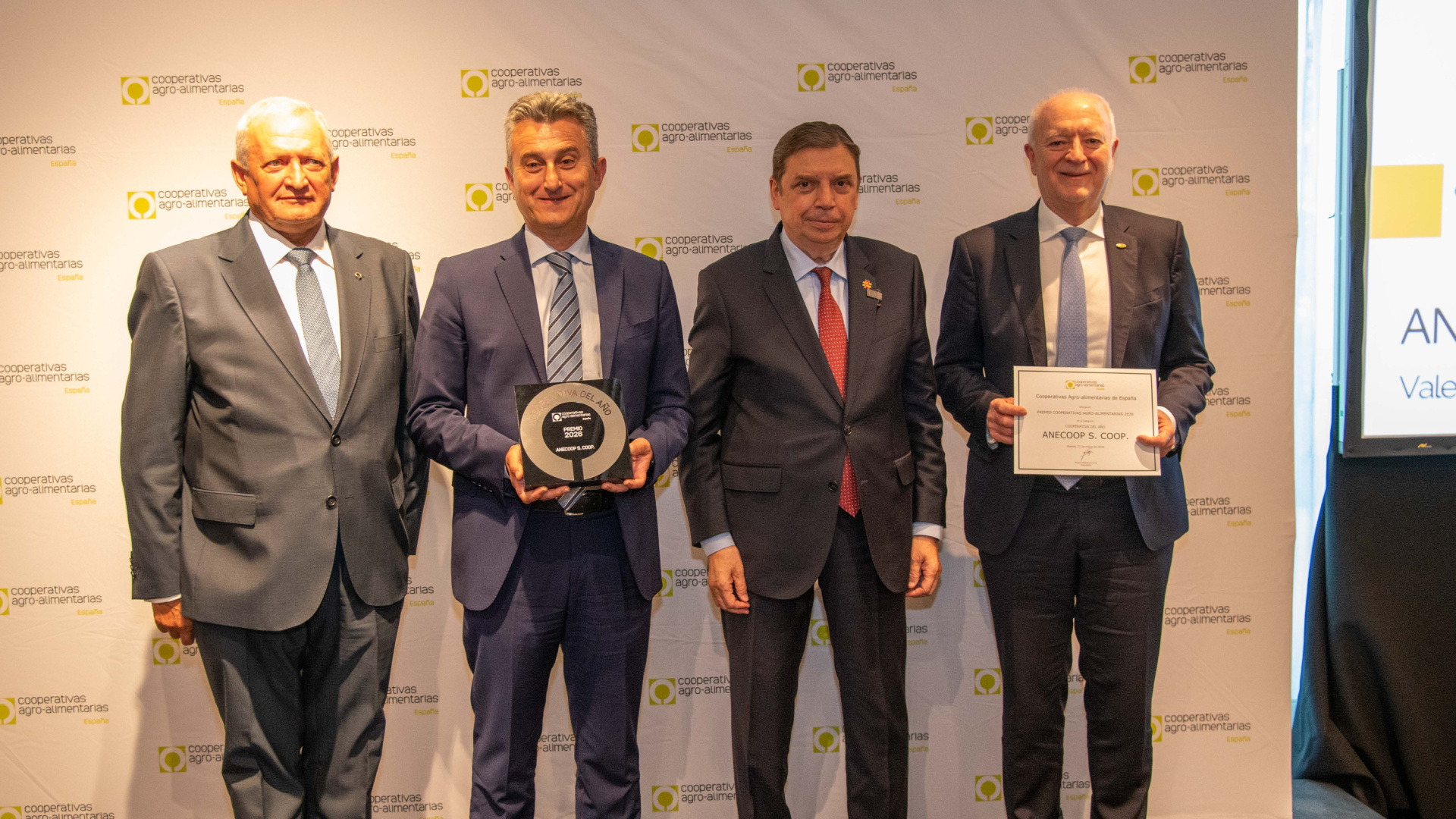 La innovación y el foco en el agricultor consagran a Anecoop como Cooperativa del Año
