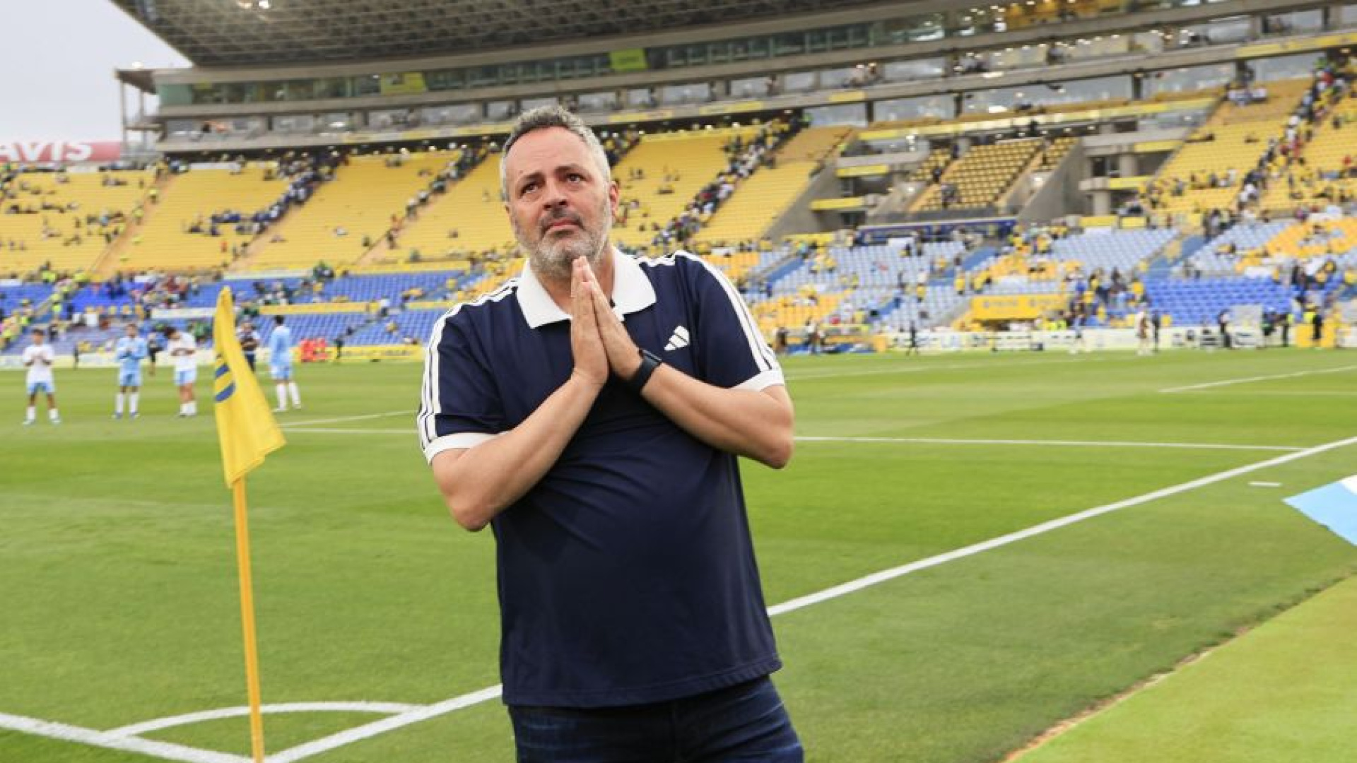 El Real Zaragoza consuma su descenso en Las Palmas y desaparece del fútbol profesional 77 años después (1-1)