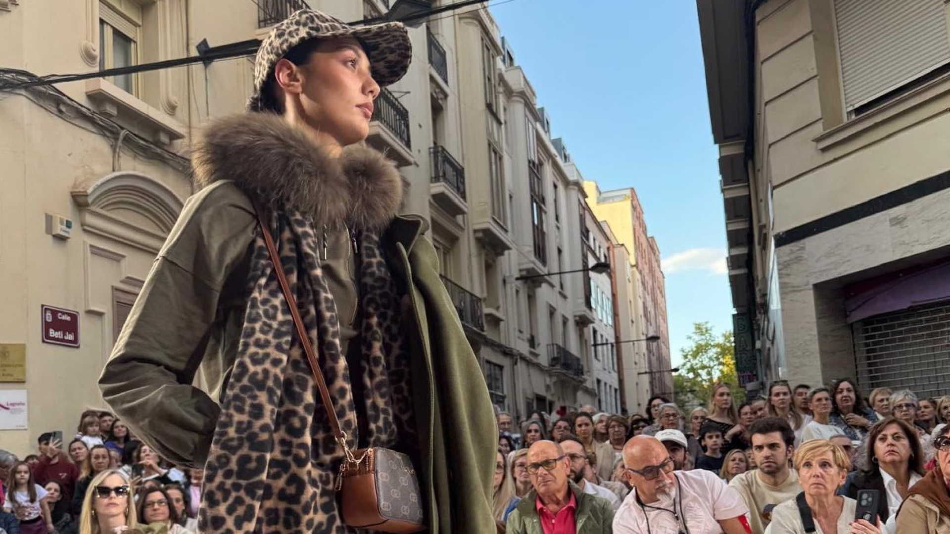 La moda de Logroño se viste de gala y sale a la calle este sábado: Trece comercios de la ciudad participan en un gran desfile en la céntrica plaza de San Agustín