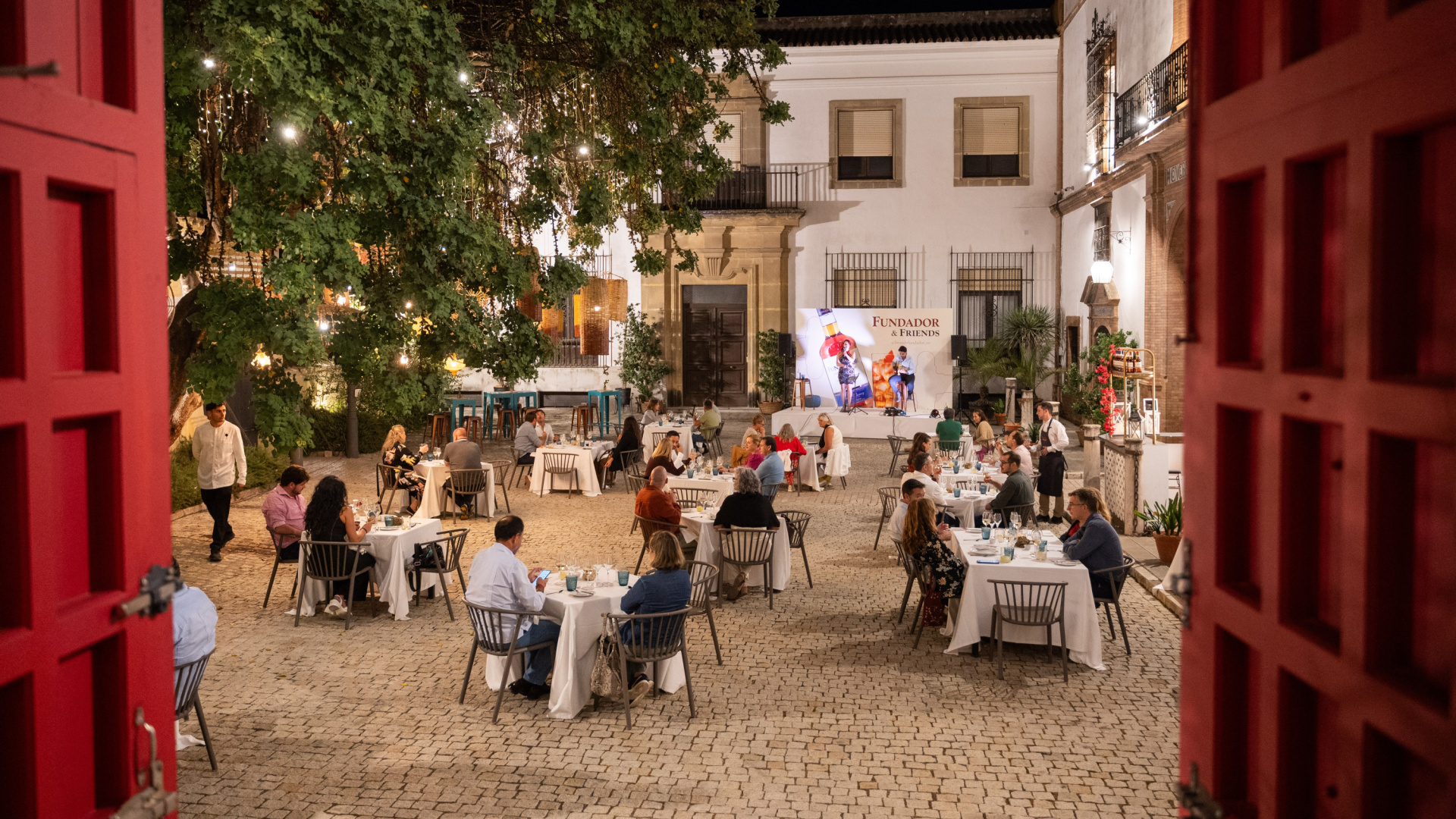 La alta cocina de Jerez se fusiona con sus vinos y brandis en una experiencia única de Fundador