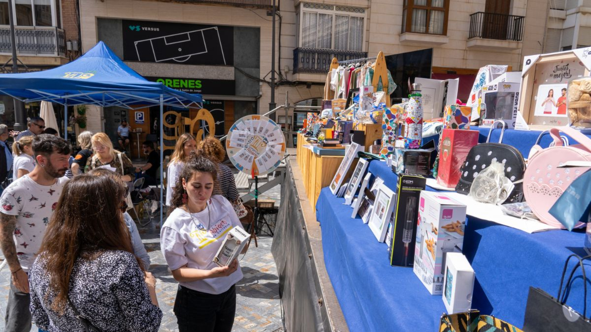 Cartagena impulsa su comercio local con una gran campaña de premios
