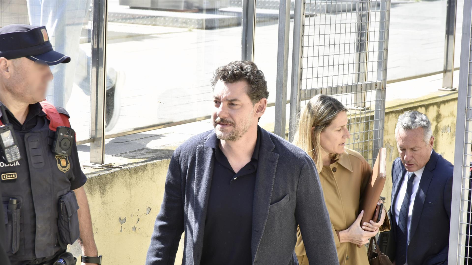 Jonathan Andic se aparta de la vicepresidencia de Mango para defender su inocencia