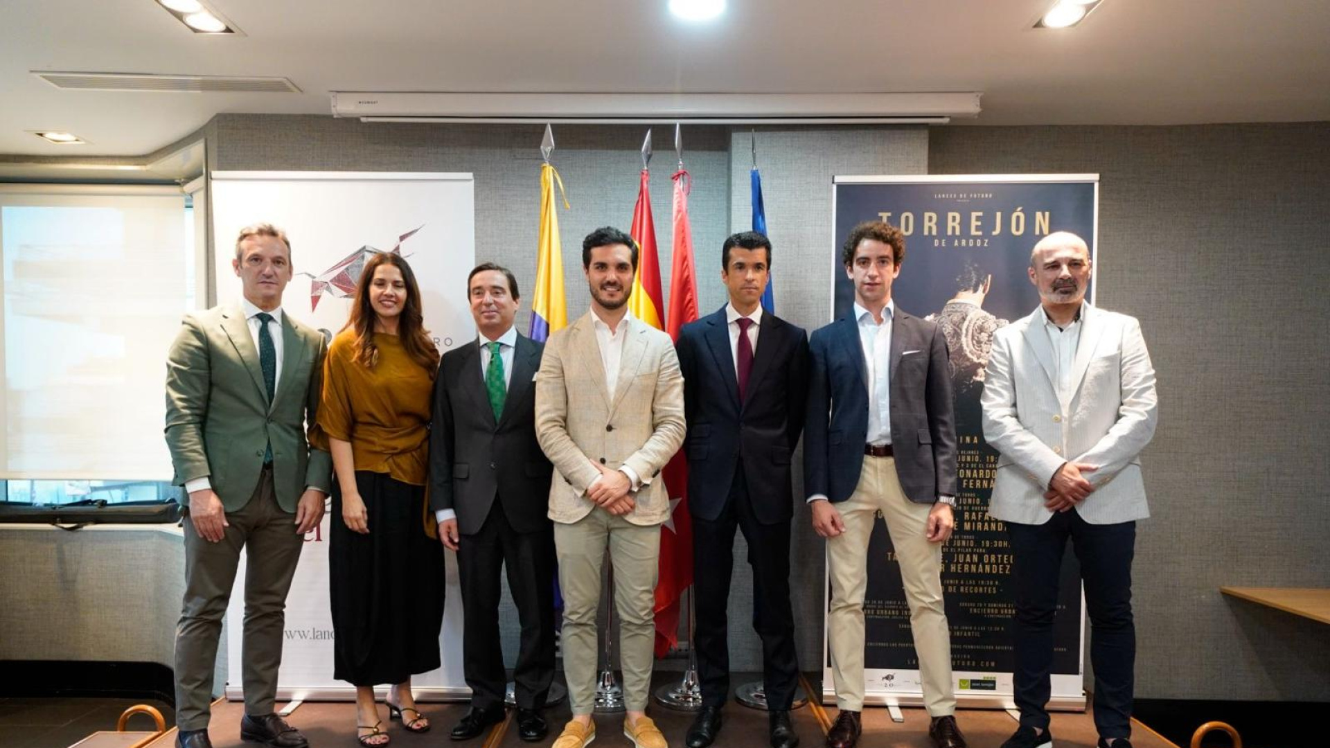 Fíguras, jóvenes y la reaparición de Rafael de Julia, en la feria de Torrejón de Ardoz