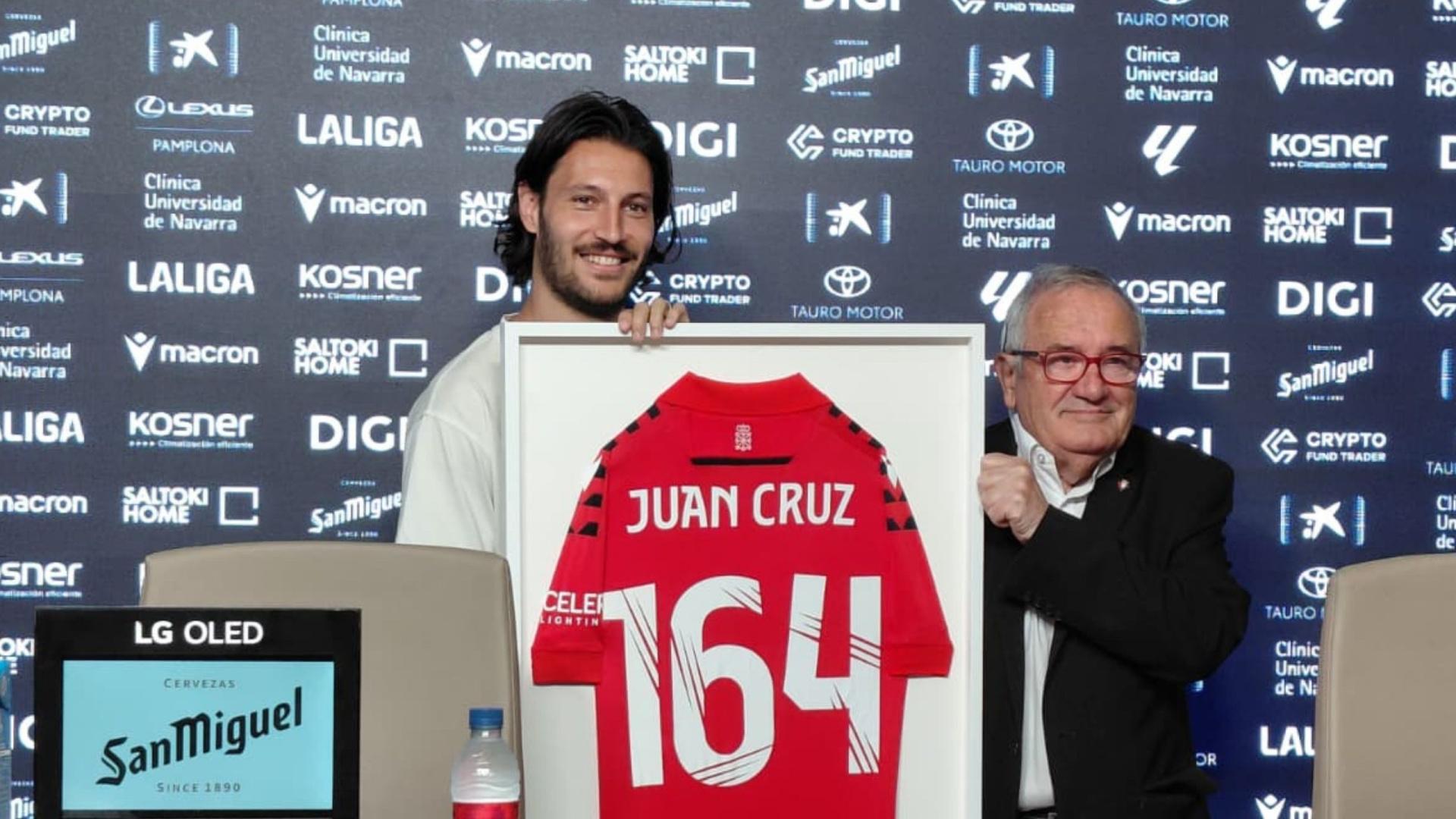 Juan Cruz se despide de Osasuna con el corazón: 
