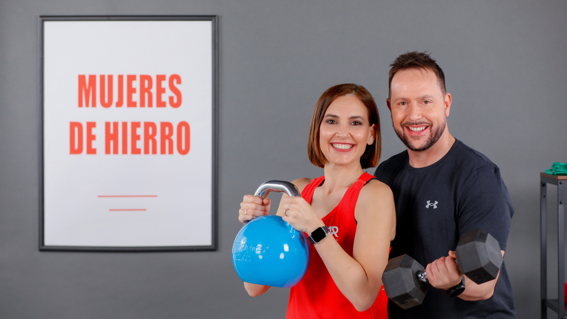 El 85% de las mujeres con menopausia se sienten agotadas: las claves de 'Mujeres de Hierro' de Boticaria García y Javier Butragueño para combatirlo