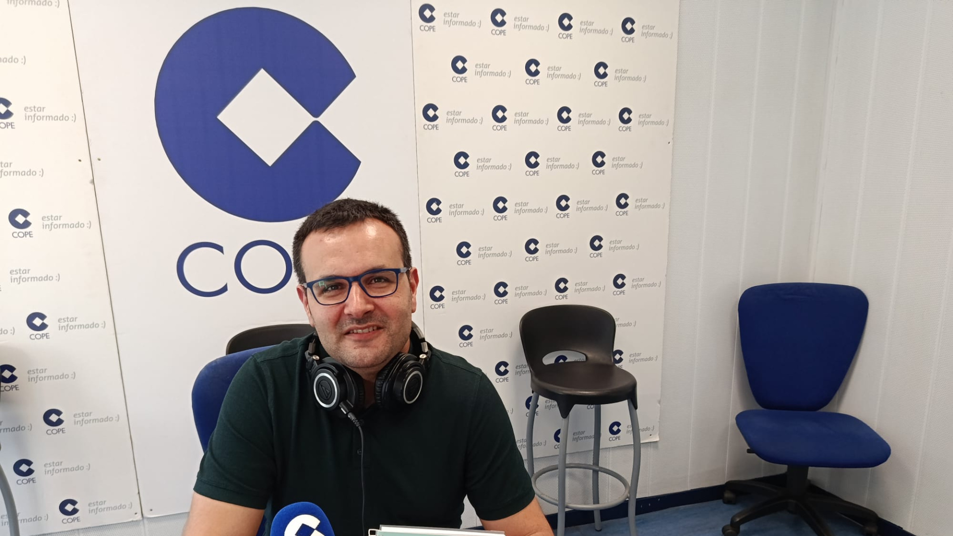 El farmacéutico abulense, Luis Jiménez Labaig, presenta un libro que ofrece soluciones a patologías bucales