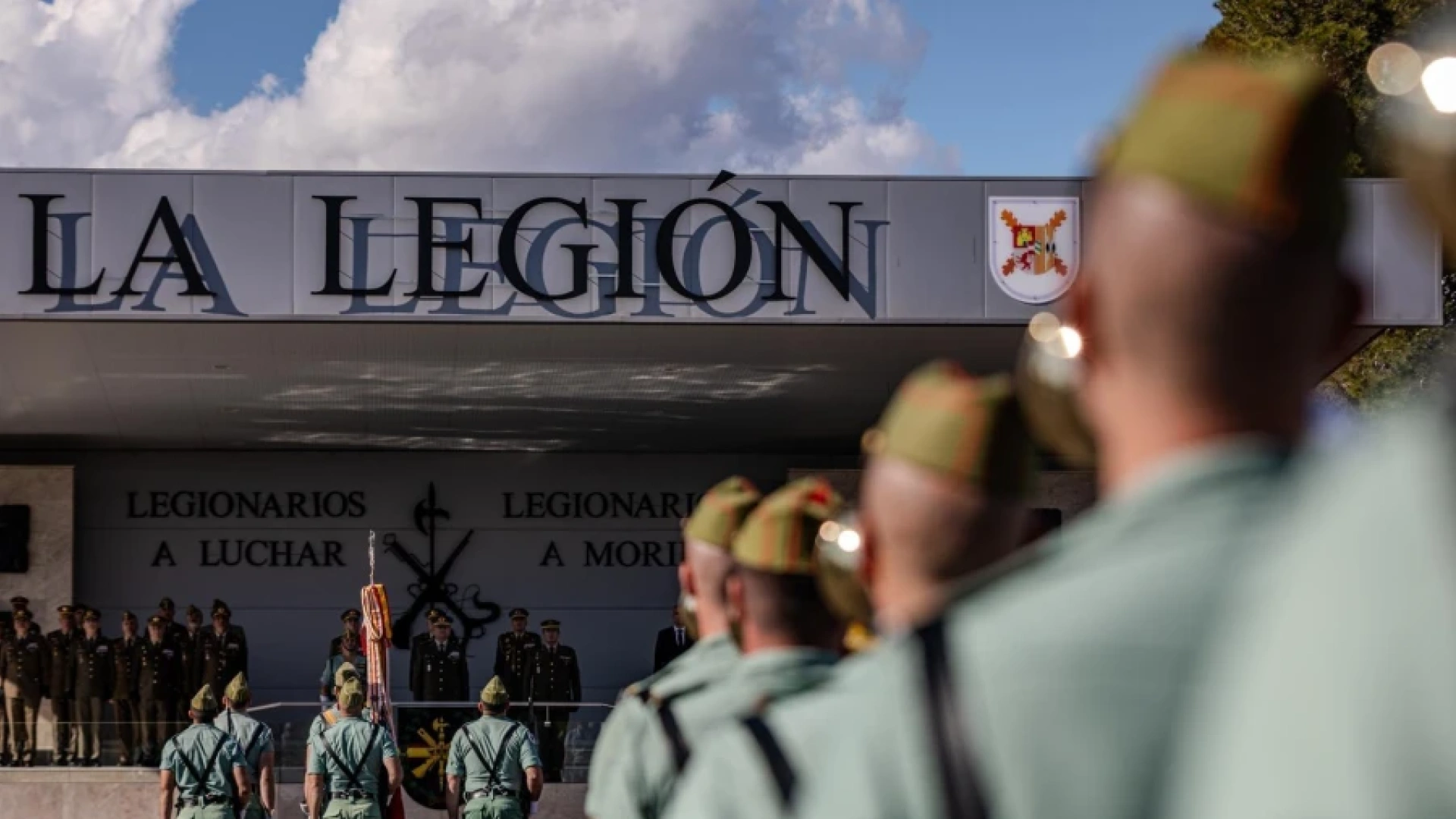 Condenan a un legionario a once meses de cárcel por agredir y amenazar a un sargento