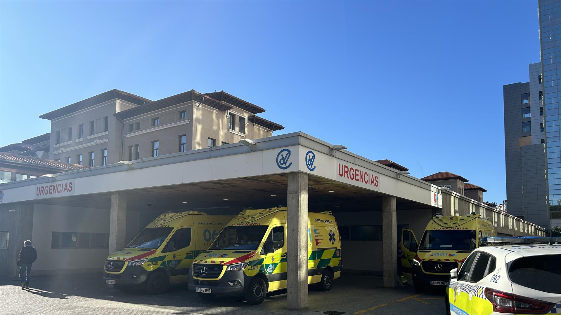 Muere una mujer de 58 años atropellada por una moto cerca de Valdecilla