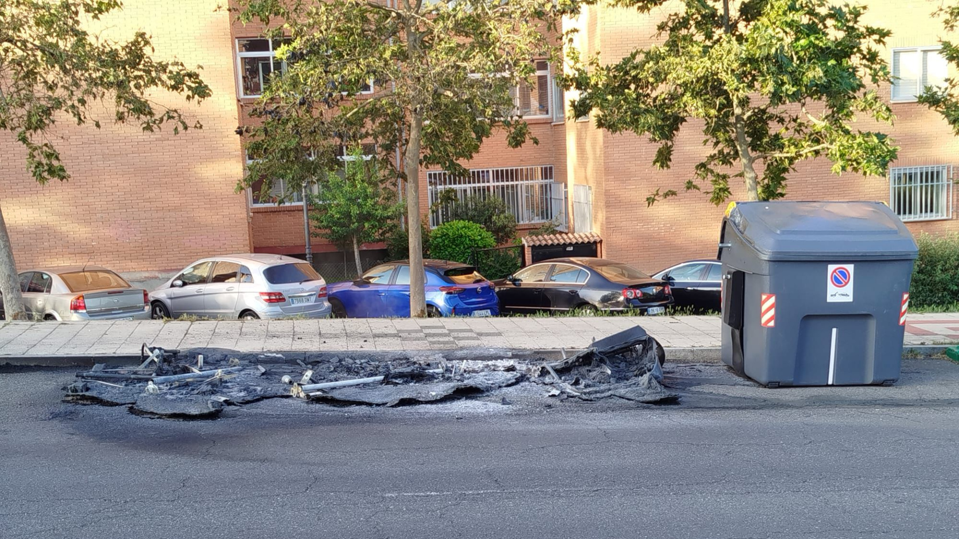 Queman 18 contenedores en la zona sur de la ciudad
