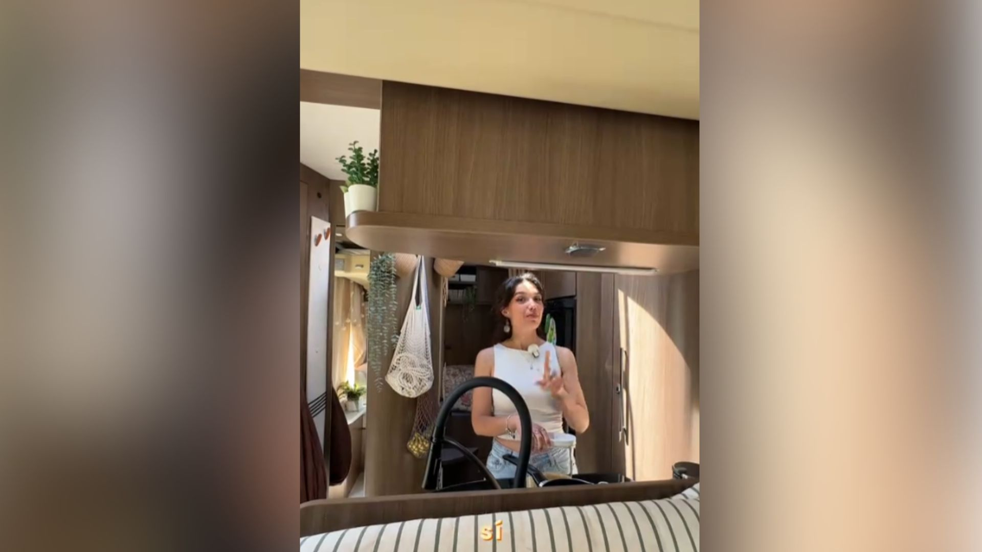 Lydia (29) vive en una autocaravana: 