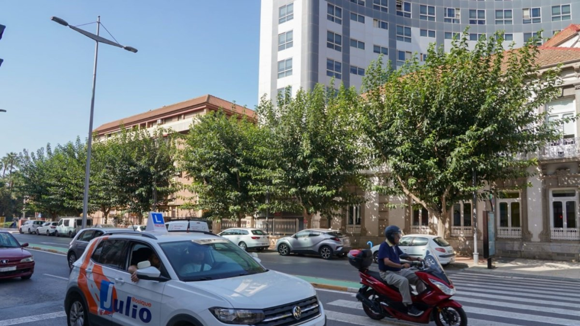 Cartagena lanza una ayuda de 200 euros para que los jóvenes se saquen el carné de conducir