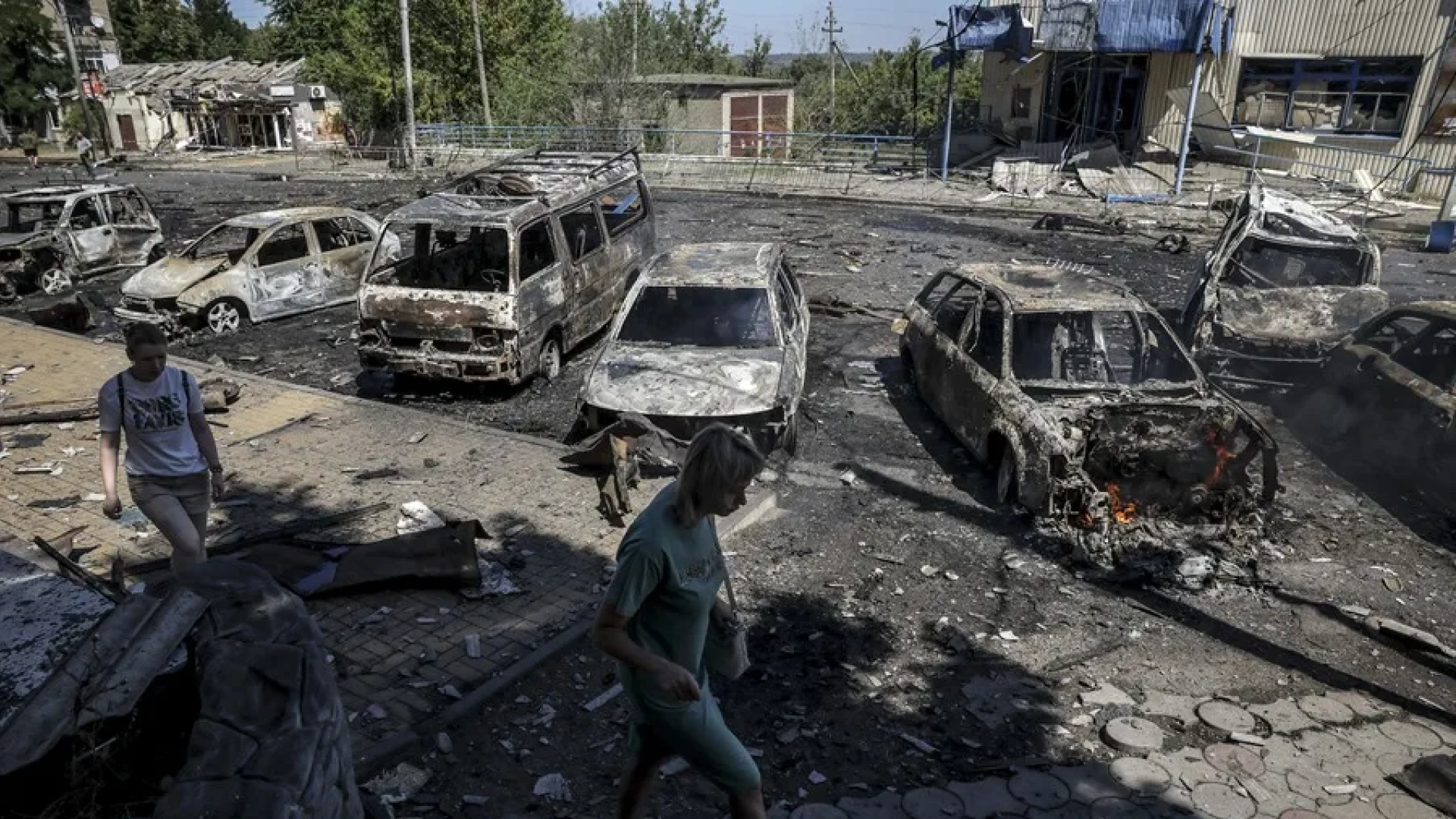 Rusia recrudece su ofensiva y lanza un 'ataque masivo' sobre Ucrania que deja 18 muertos