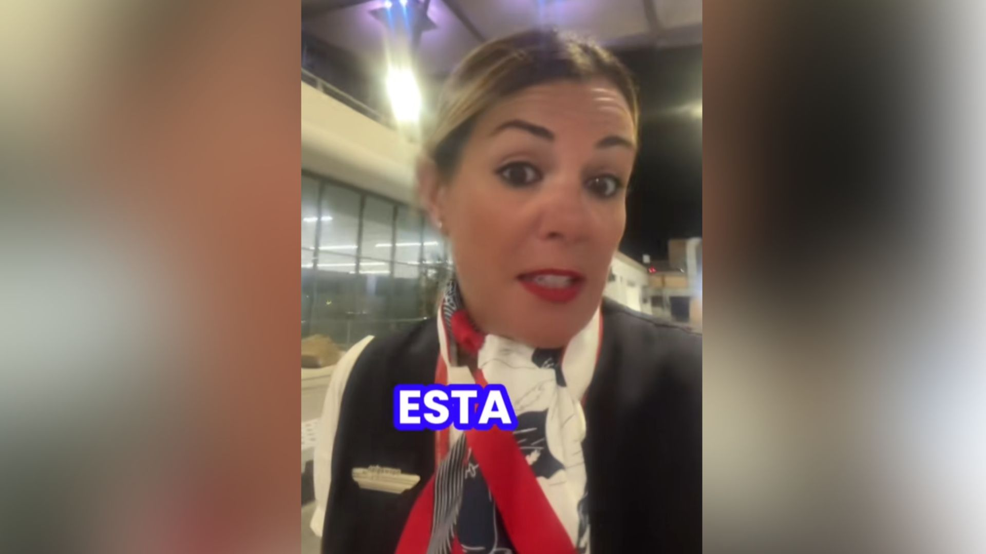 María, azafata: 