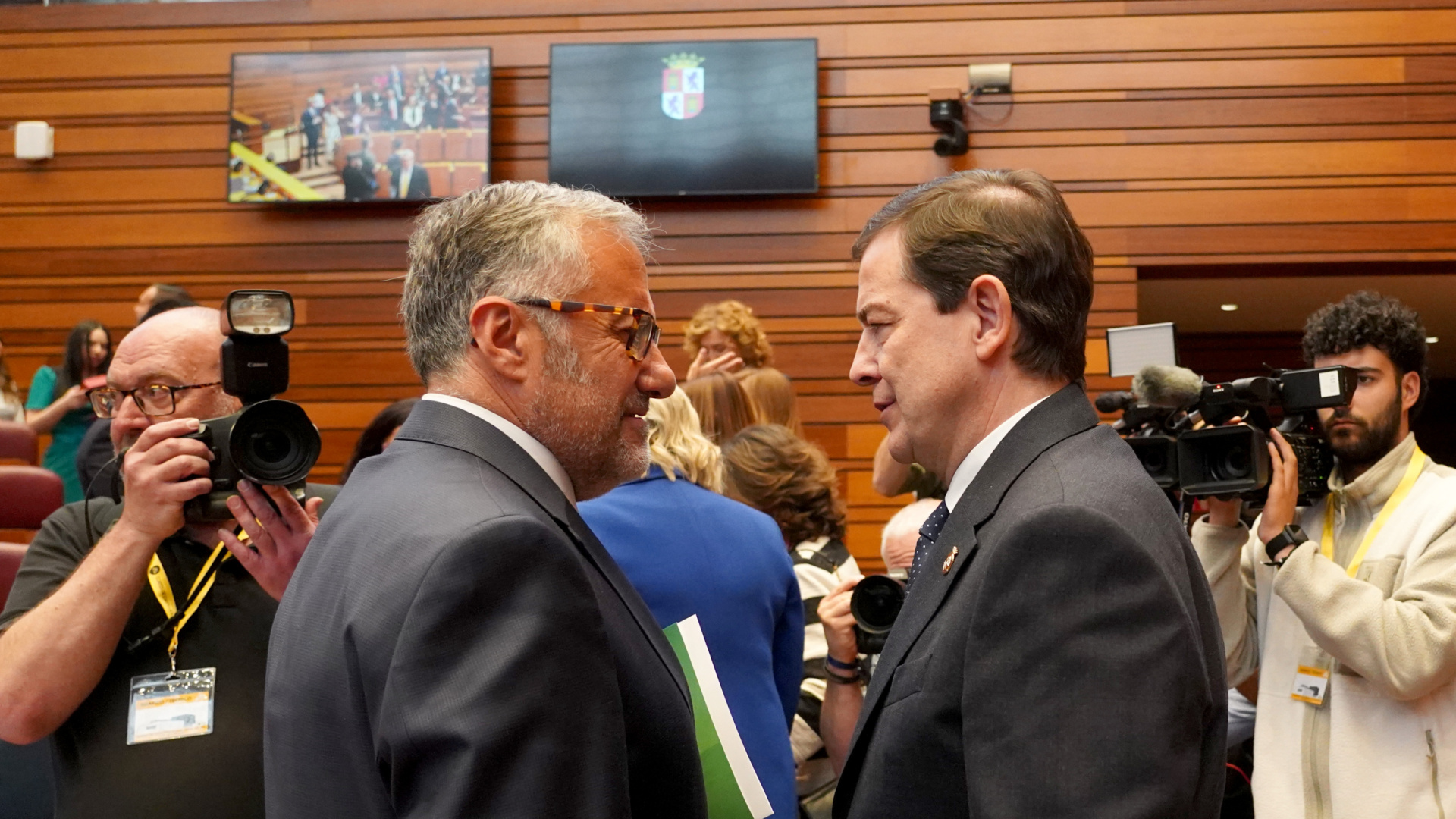 PP y Vox sellan un acuerdo 