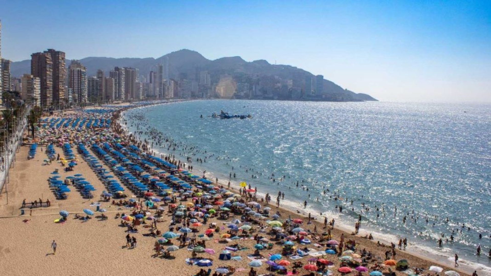 La Costa Blanca dispara la ocupación hotelera y roza el lleno para el inicio del verano