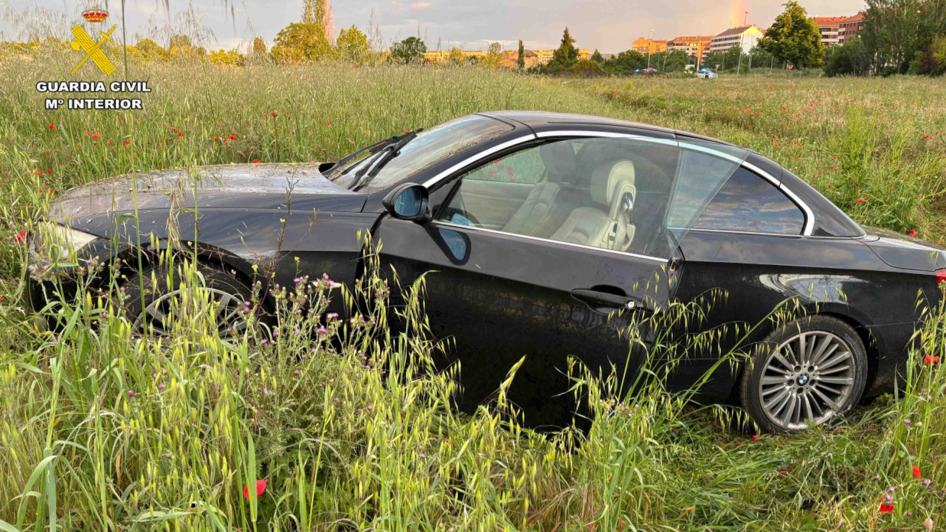 Un joven de 14 años al volante de un BMW: Se da a la fuga en una persecución de película por La Rioja