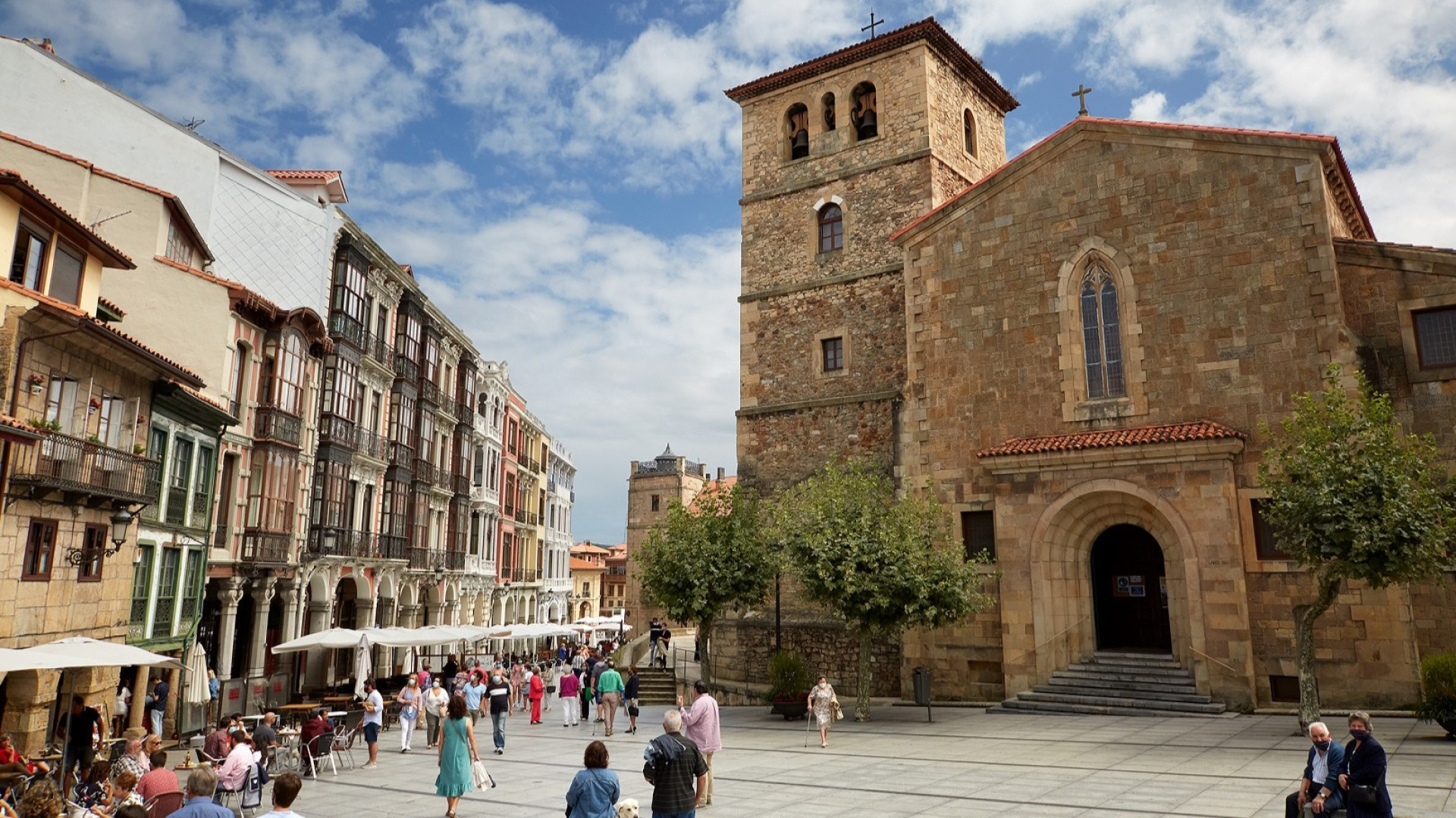 La singular tradición de los canarios cantores en el Corpus 