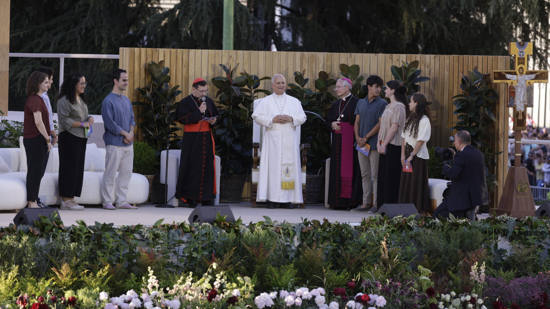 El cardenal José Cobo al Papa en la Vigilia con jóvenes: «Esta es la juventud de Jesucristo, esta es la juventud de la Iglesia, esta es la juventud del Papa»
