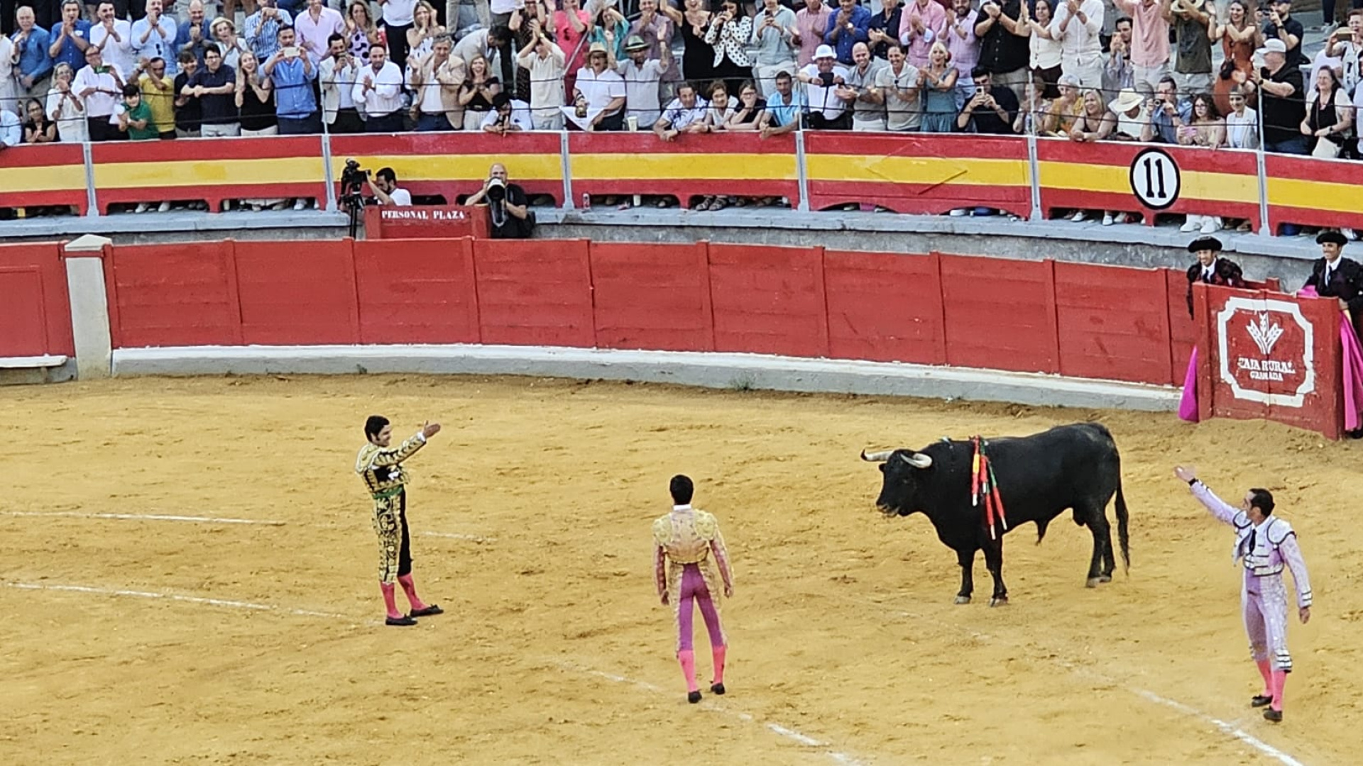 El Fandi vuelve a triunfar en la Feria Taurina del Corpus y comparte Puerta Grande con Pablo Aguado