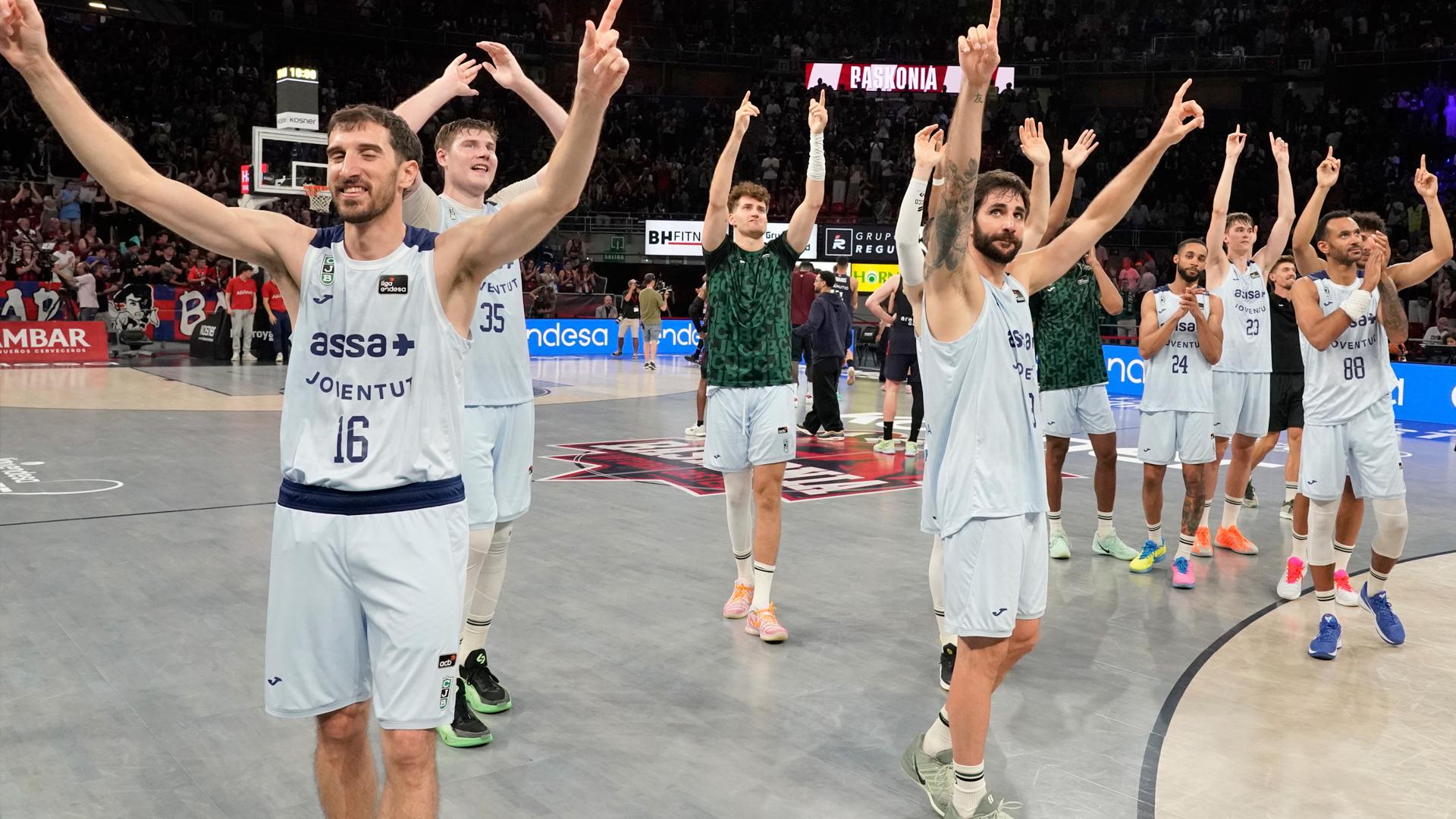 Un gran Ricky Rubio lidera al Joventut para meterlo en las s