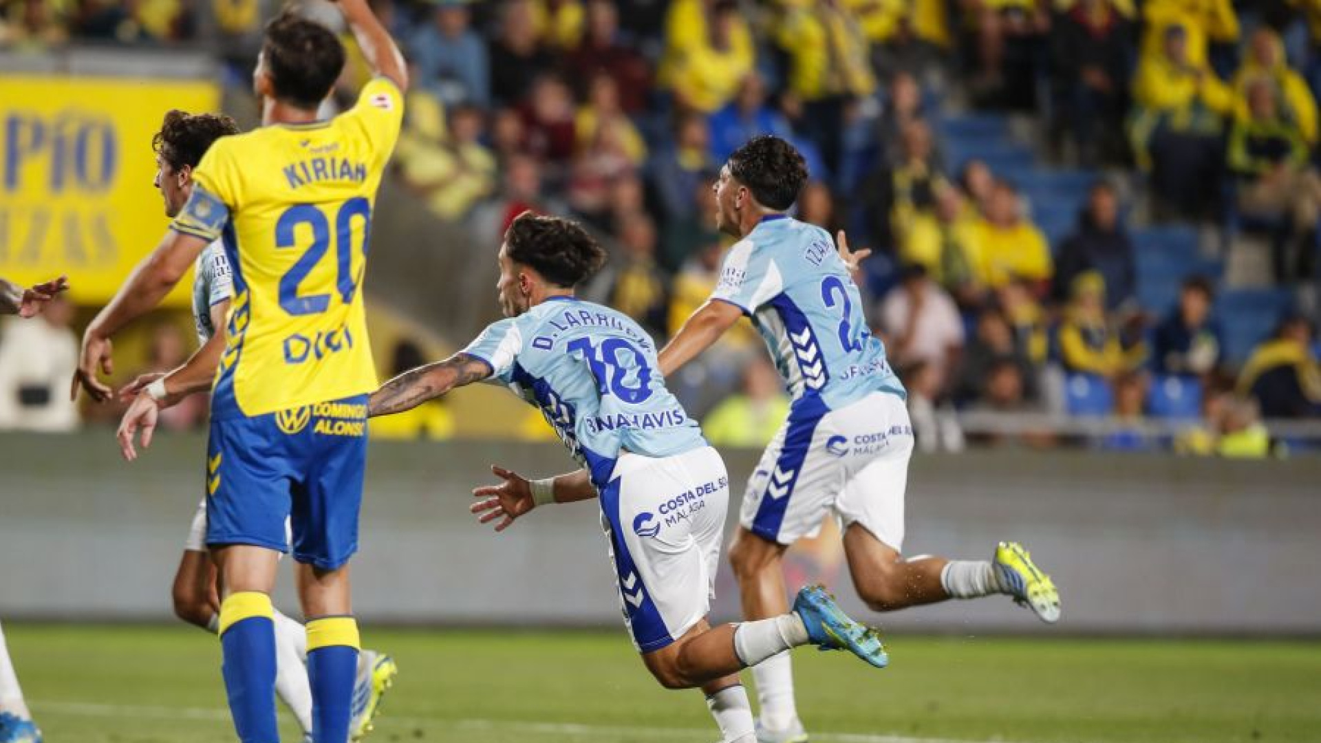 Así sonó el gol de Larrubia que encarrila la eliminatoria pa