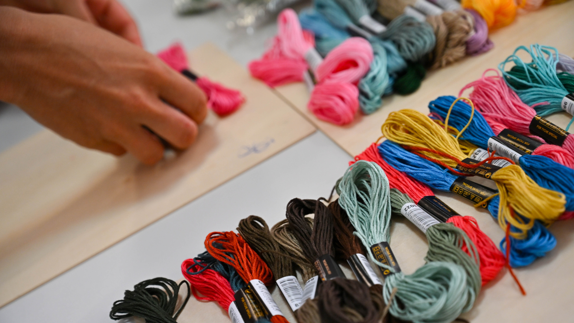 Jóvenes y mayores de Almería conectan a través del arte y la