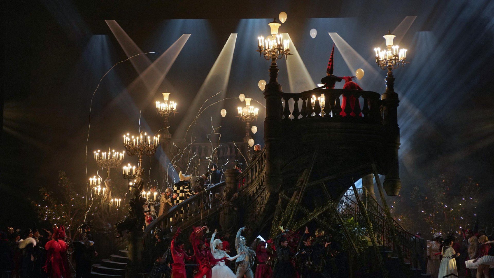 El Teatro Real lleva su ‘Romeo y Julieta’ a las calles de Ca