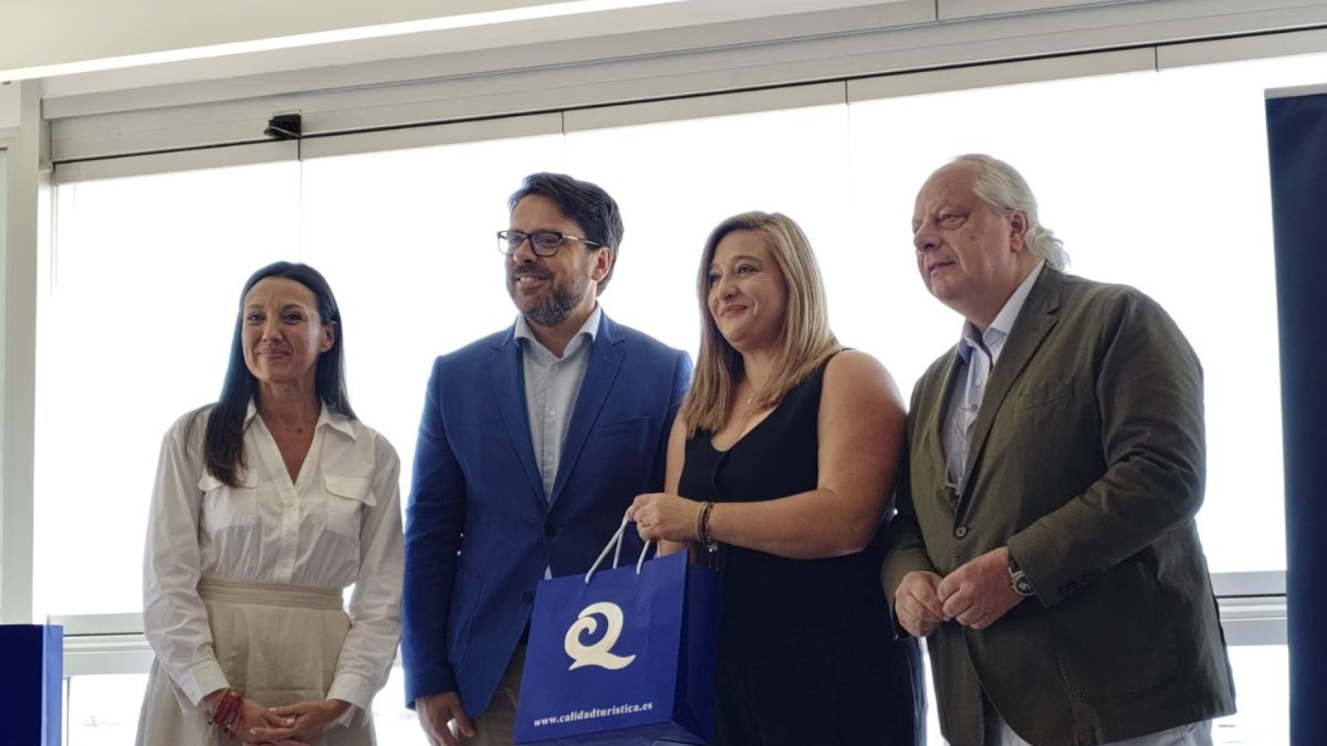 Récord de Banderas Q y S para las playas y puertos de la Reg
