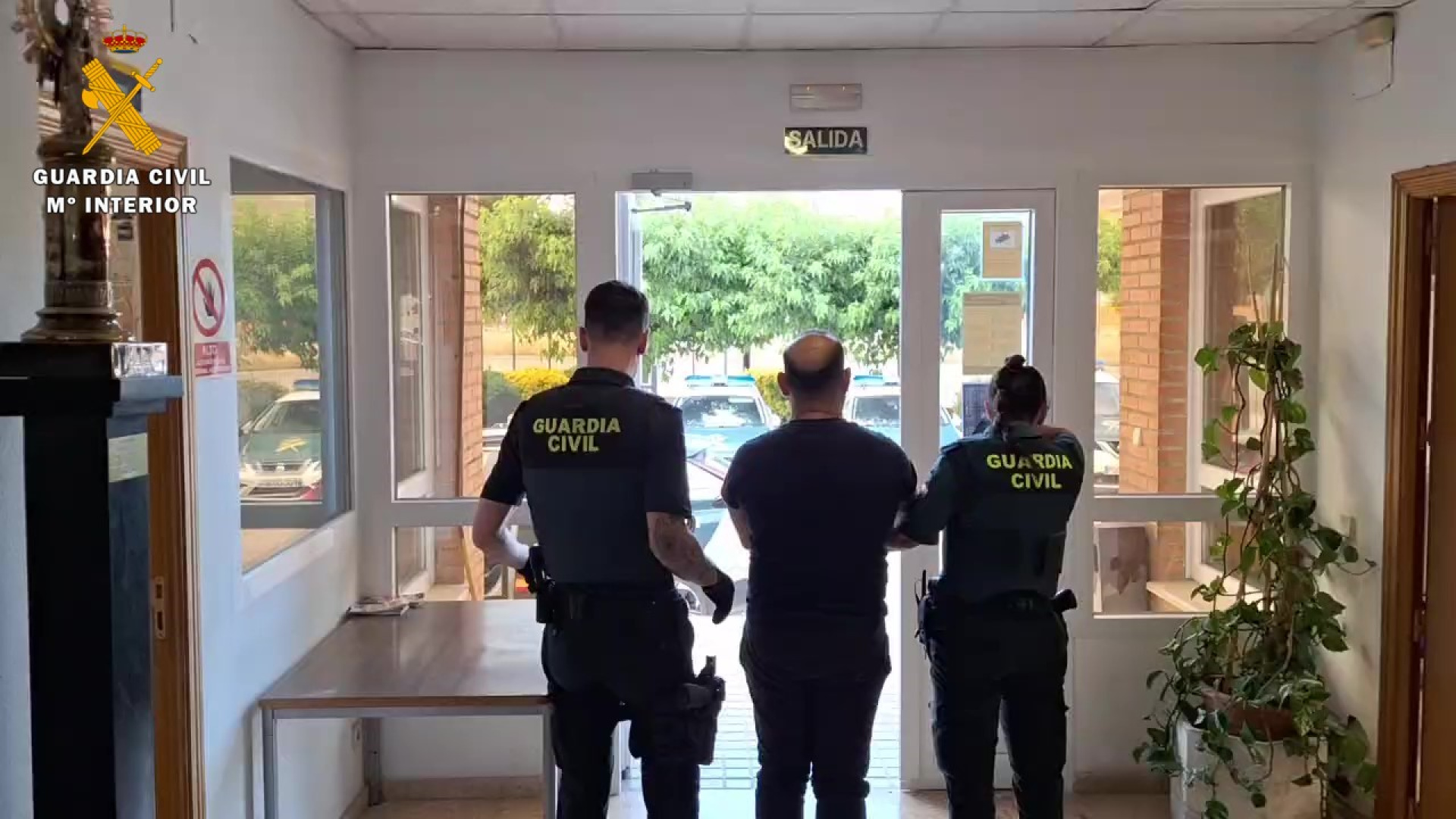 Detenidos en Zaragoza por robar 300 kilos de cerez