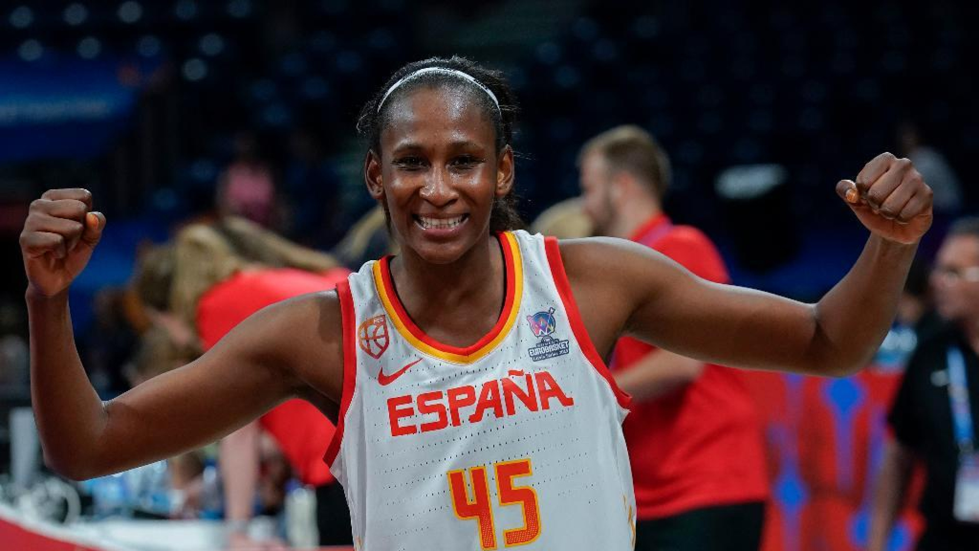 Casademont Zaragoza ficha a la estrella internacional Astou 