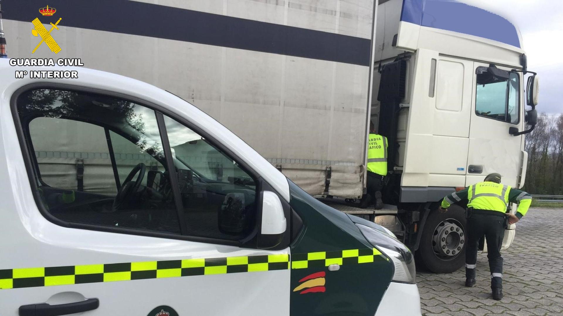 Detectado un camión en Santiago con un sistema imantado para