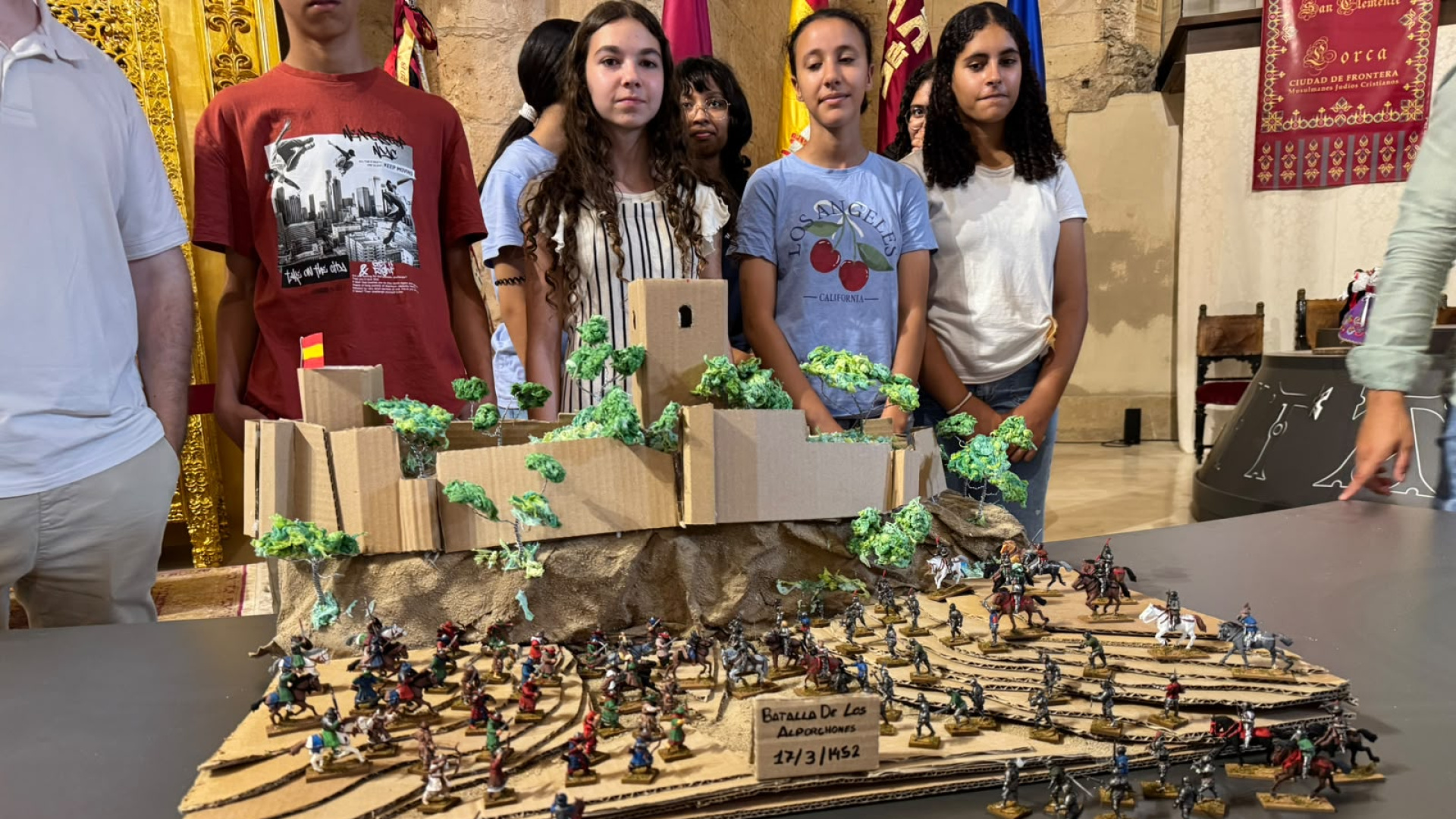Estudiantes de Lorca recrean una batalla histórica con más d