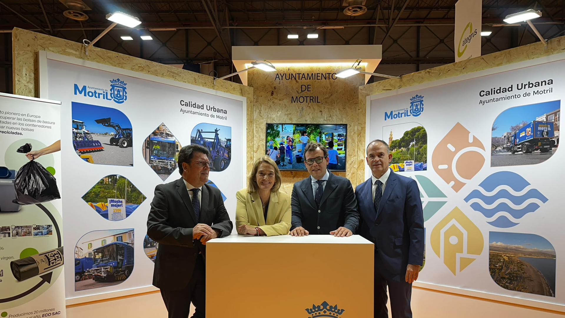 Motril recibe la Escoba de Oro por la transformaci