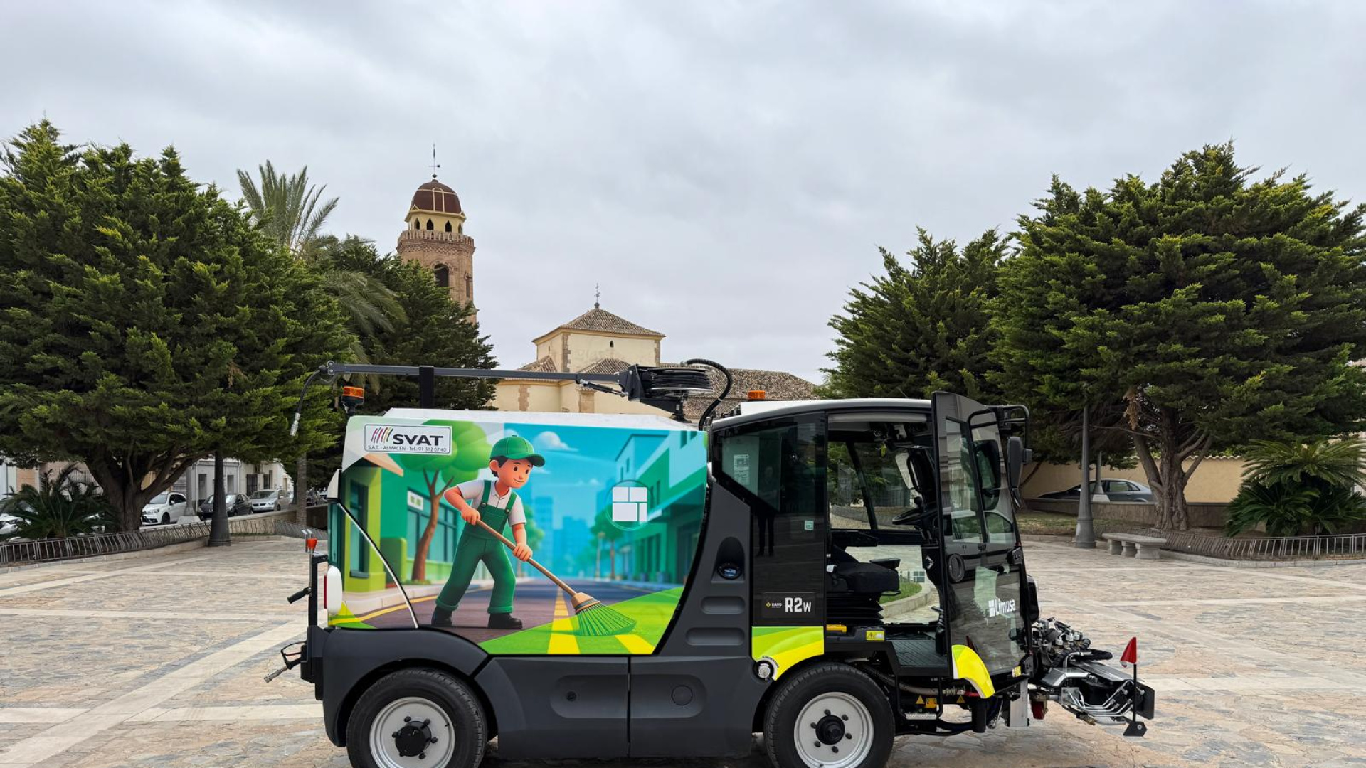 Lorca presenta nueva maquinaria de LIMUSA y una inversión de