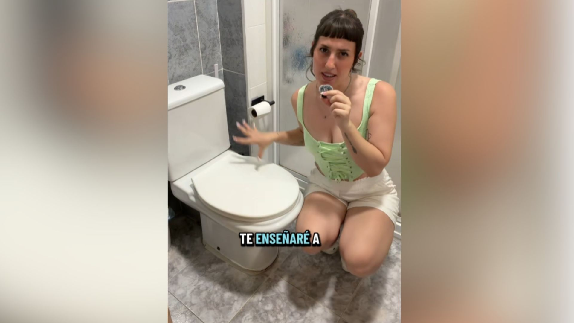 Irene, experta en DIY: "Desatasco el váter en menos de un mi