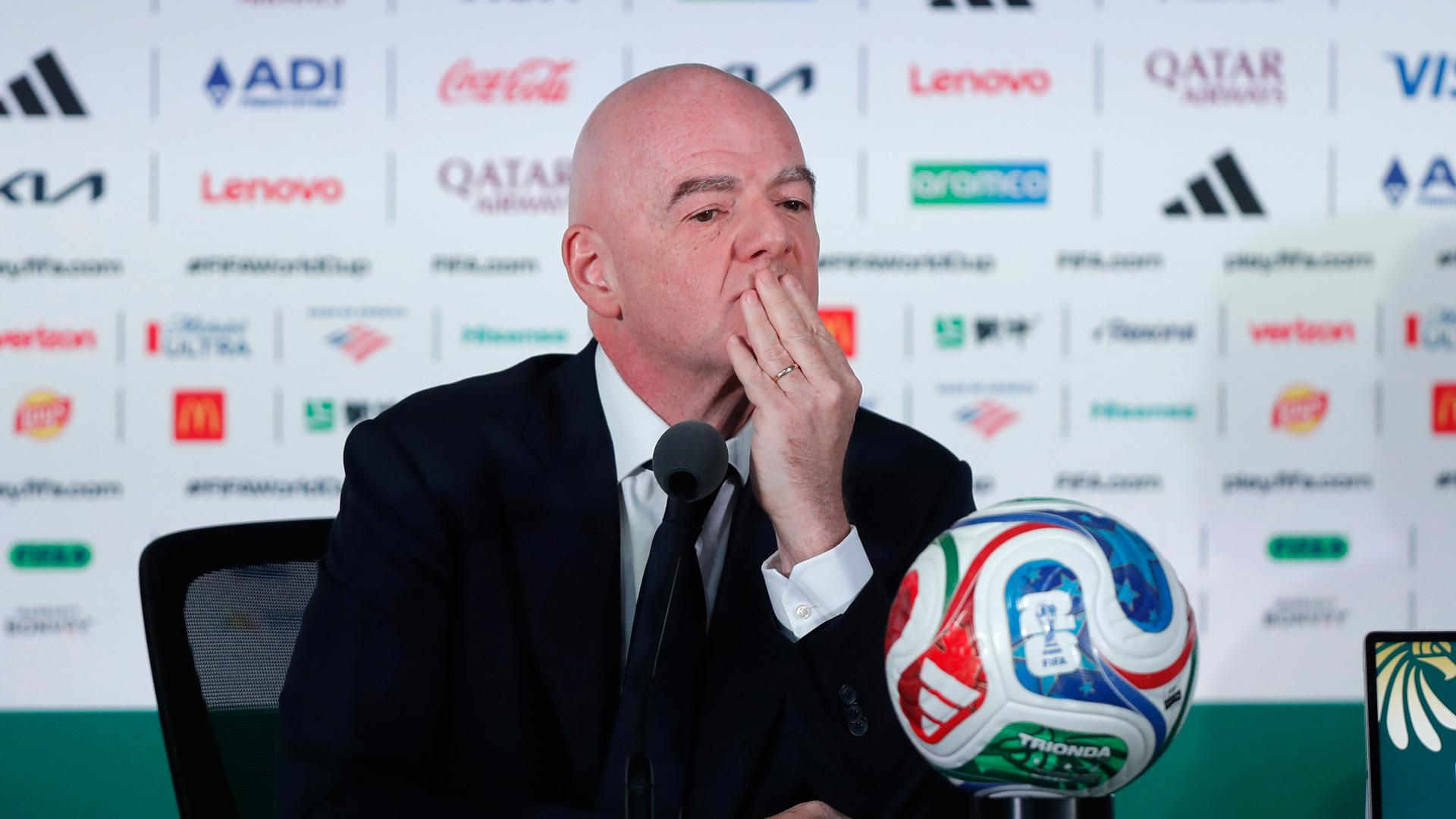 La respuesta de Infantino a un periodista que cuestionó las 
