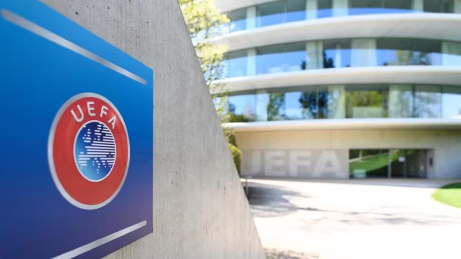 La UEFA multa al Athletic Club con 10.000€ por deu