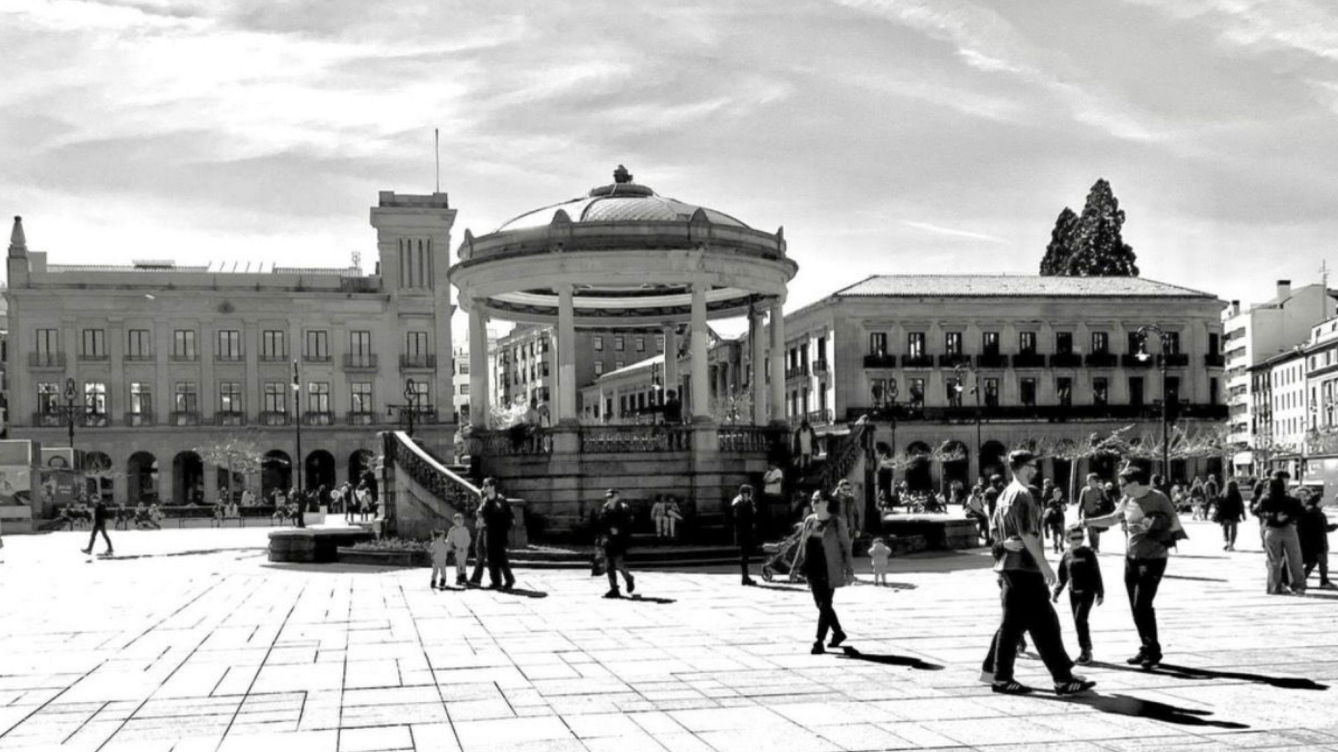La historia de cómo la Plaza del Castillo de Pampl