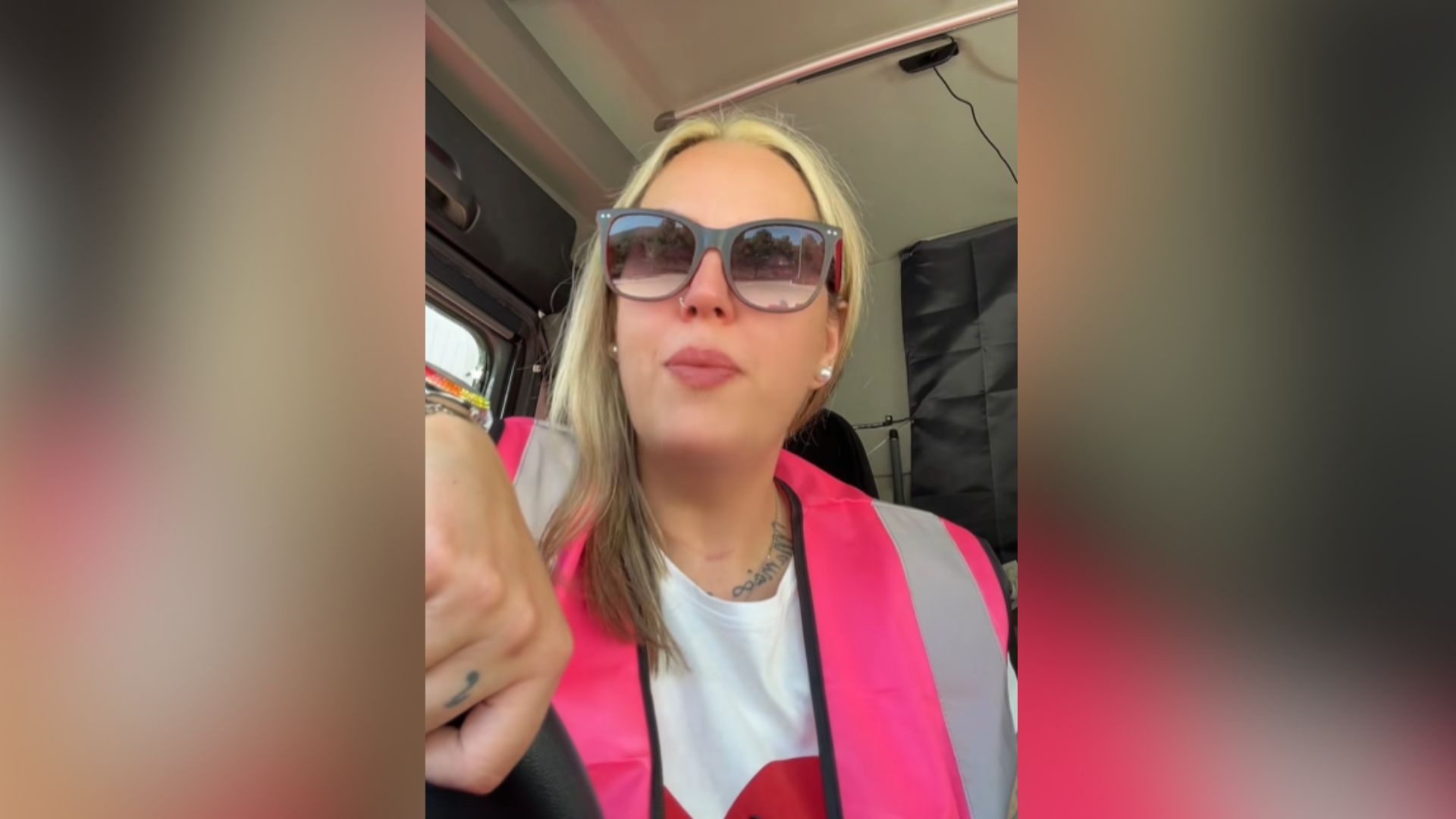 Irene, camionera: "En el camión es bastante difícil ducharte