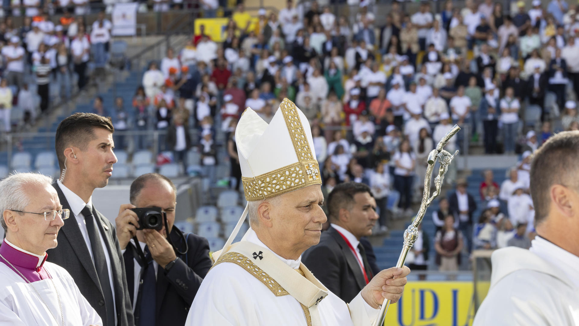 Sigue en directo la Santa Misa celebrada en el pue