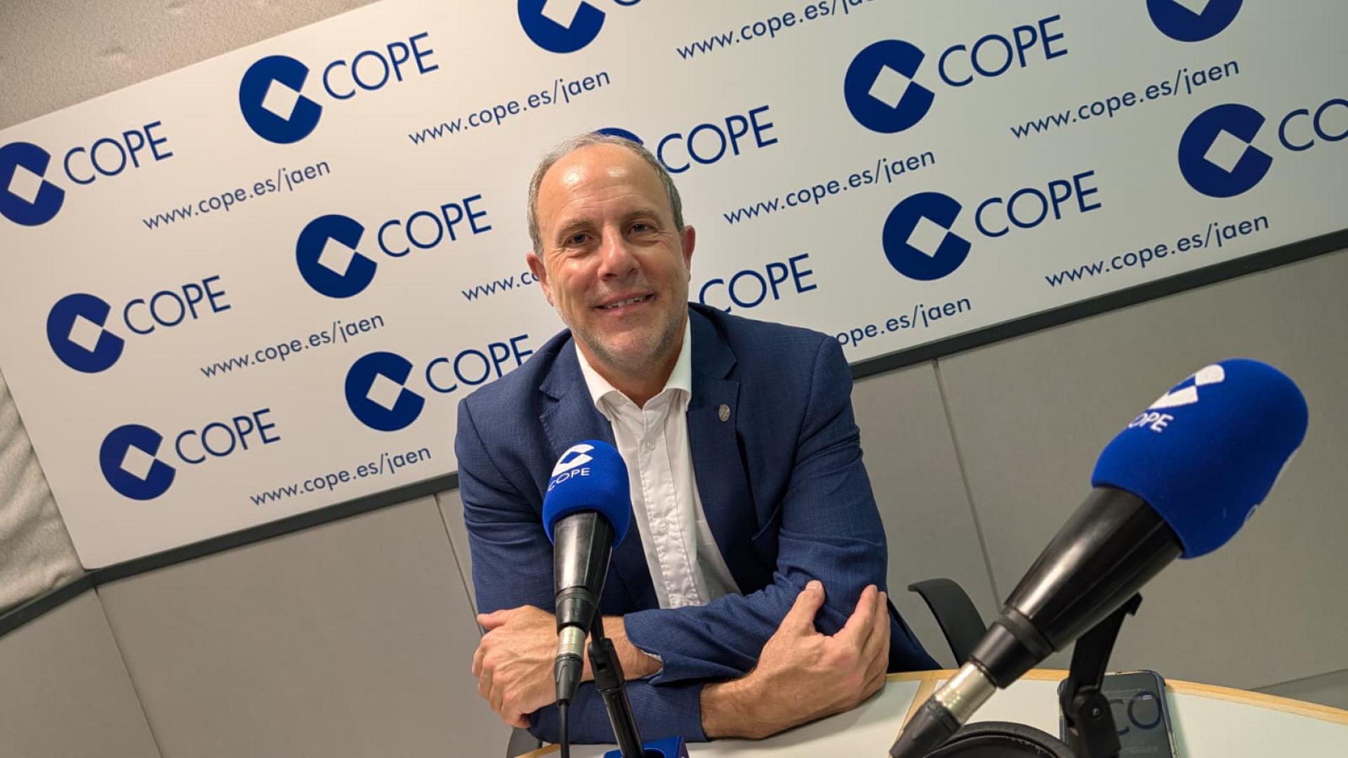 El rector de la Universidad de Jaén define a COPE como "alia