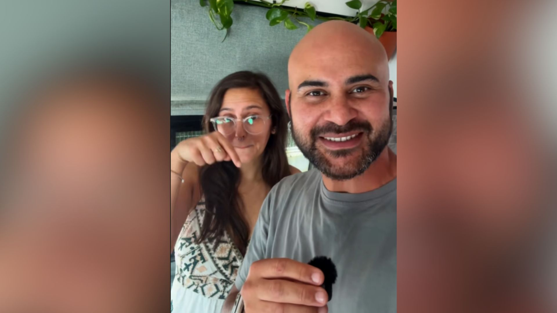 Irene y Carlos viven en una camper: "Llevamos tres años vivendo en 10 metros cuadrados, aunque no haya espacio físico, cada uno tiene su lugar"