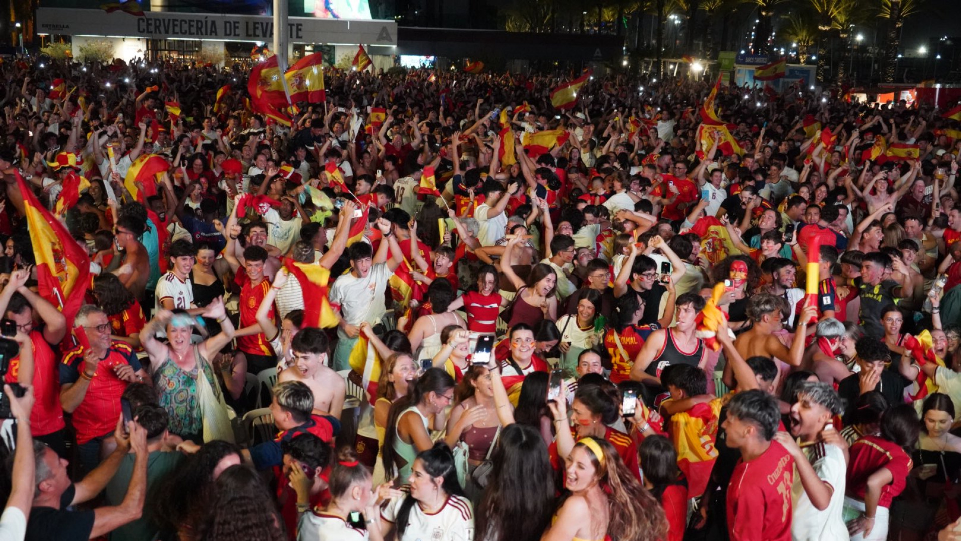 Un fallecido y un herido tras el derrumbe de una fuente durante las celebraciones del Mundial