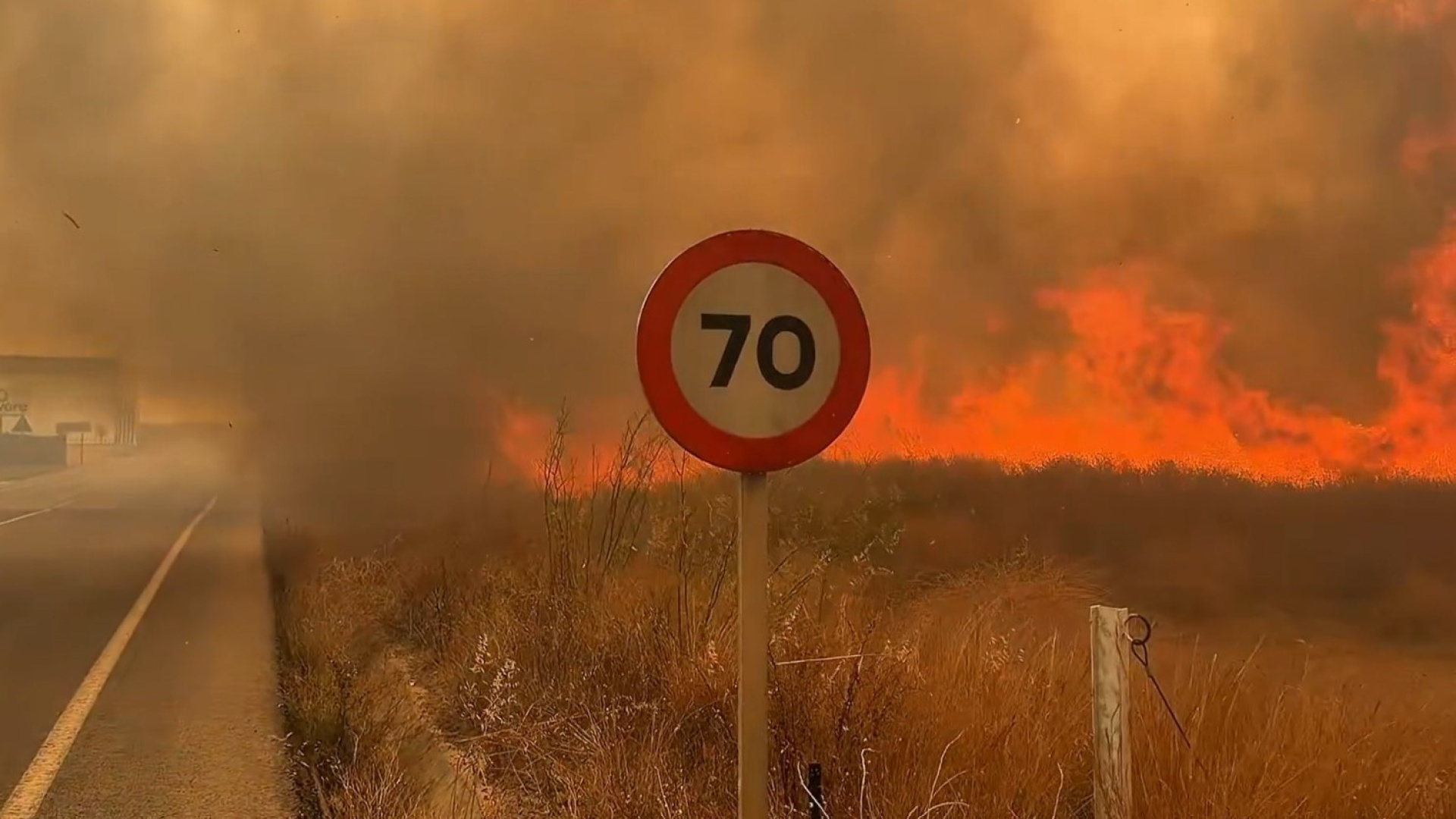 Un vecino de Artana estalla por el incendio de Castellón: “La limpieza natural ha sido el fuego”